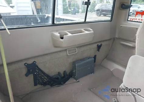 1998 Mazda B4000 Se из США, поврежденный, VIN 4F4ZR17X2WTM38426